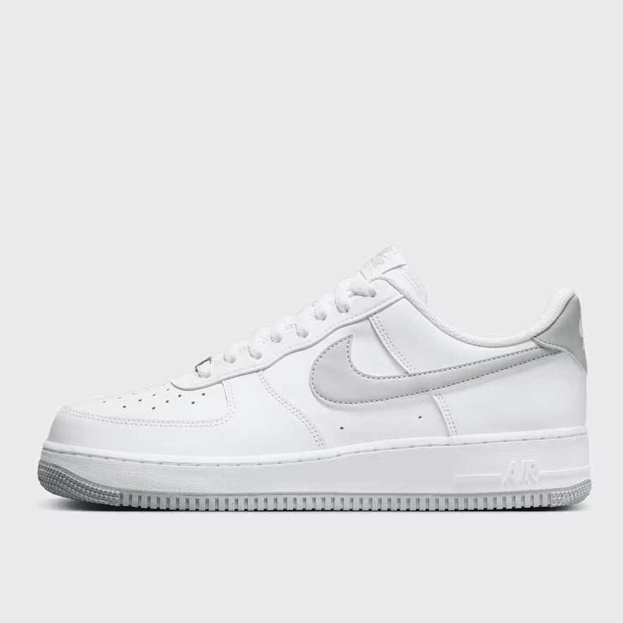 Nike Air Force 1 ’07 LV8  Herren Weiß