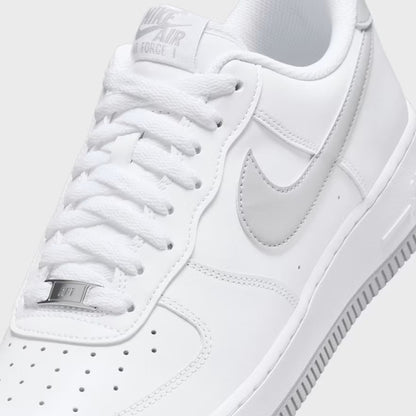 Nike Air Force 1 ’07 LV8  Herren Weiß