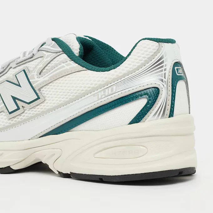 New Balance 740 Beige/Grün