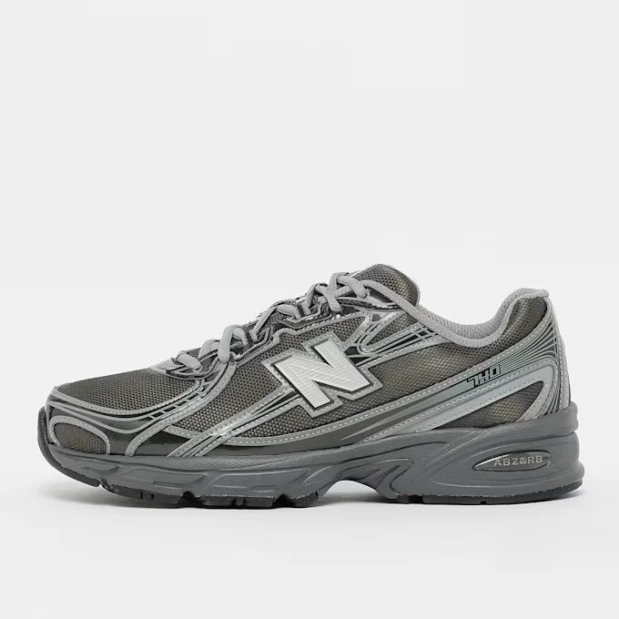 New Balance 740 Grau