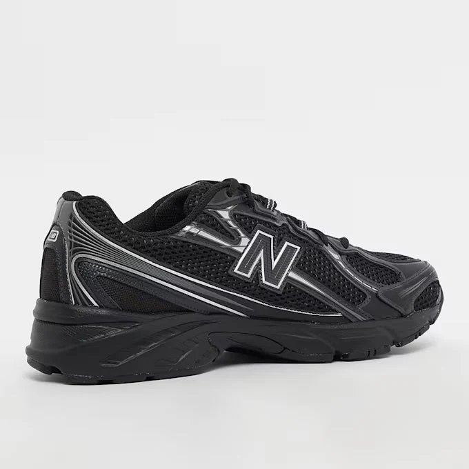 New Balance 740 schwarz