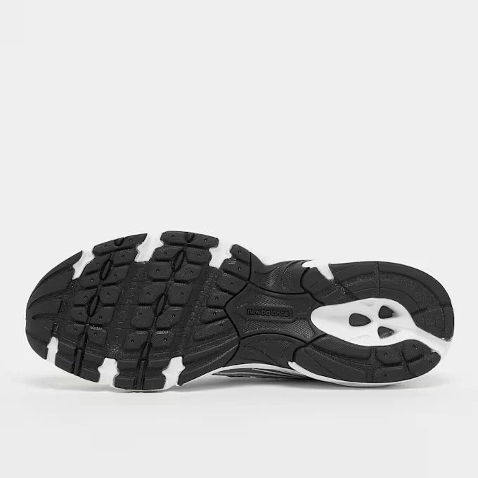 New Balance 740  Weiß/Silber