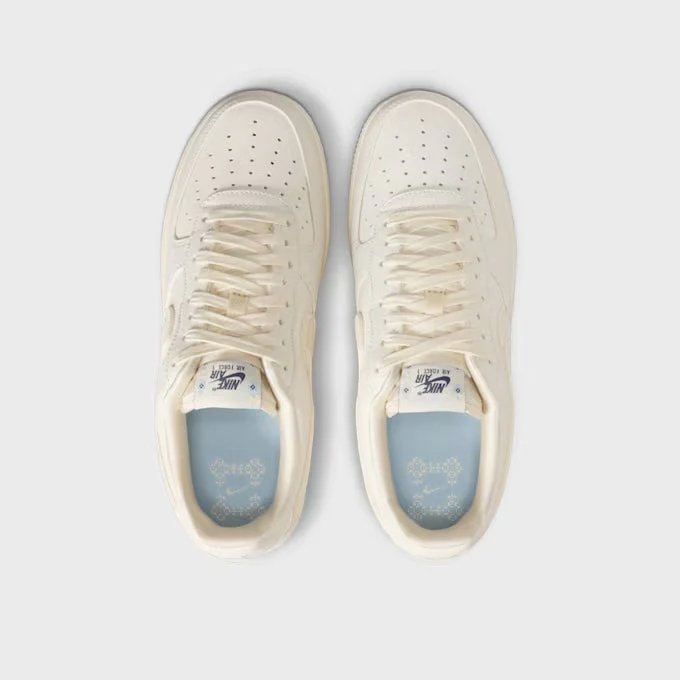 Nike Air Force 1 ’07 LX Damen Beige