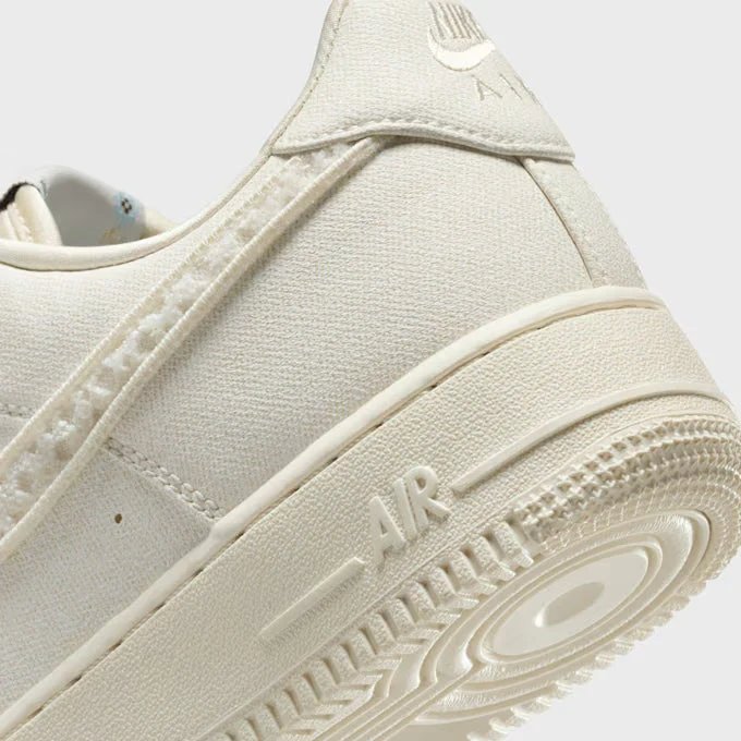 Nike Air Force 1 ’07 LX Damen Beige