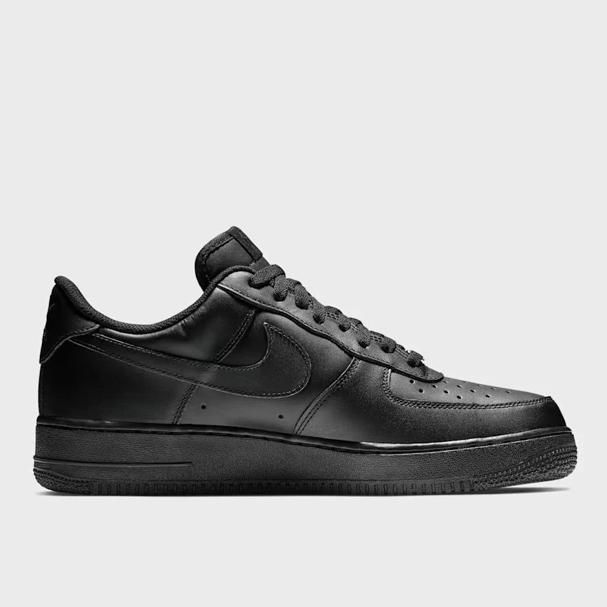 Nike Air Force 1 ’07 LV8  Herren Schwarz