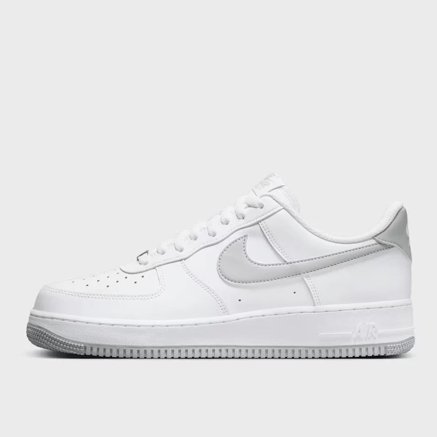 Nike Air Force 1 ’07 LV8  Herren Weiß
