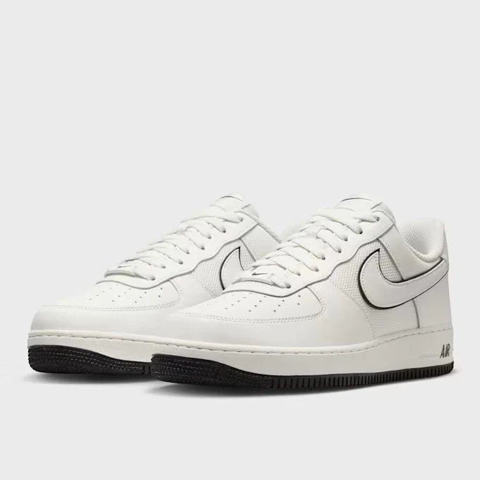 Nike Air Force 1 ’07 LV8 Herren Beige