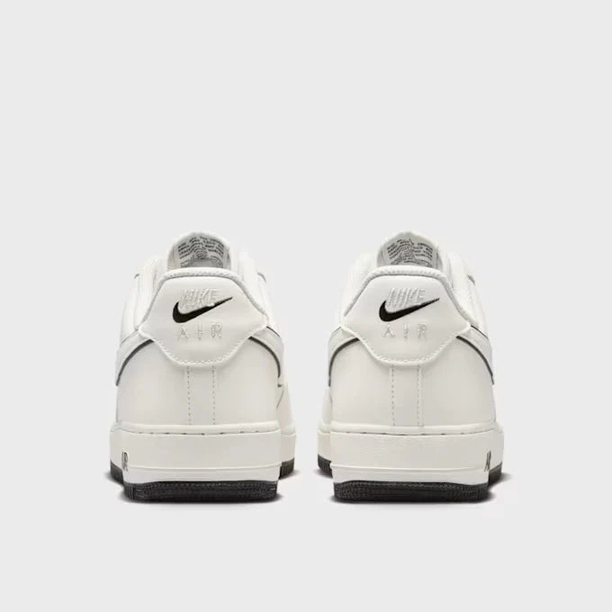 Nike Air Force 1 ’07 LV8 Herren Beige