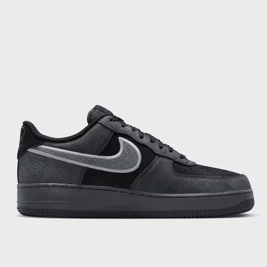 Nike Air Force 1 ’07 LV8 Herren Schwarz