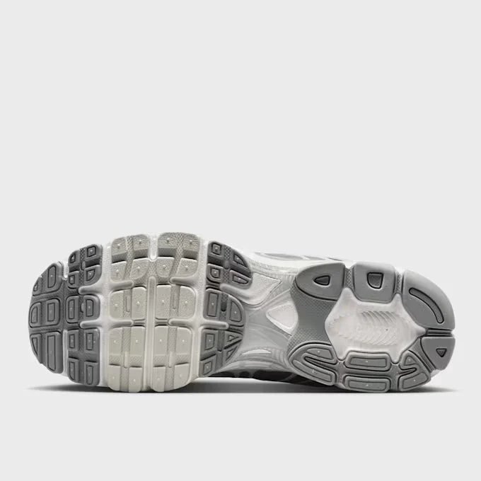 NikeAir Max Moto 2K Herren Grau